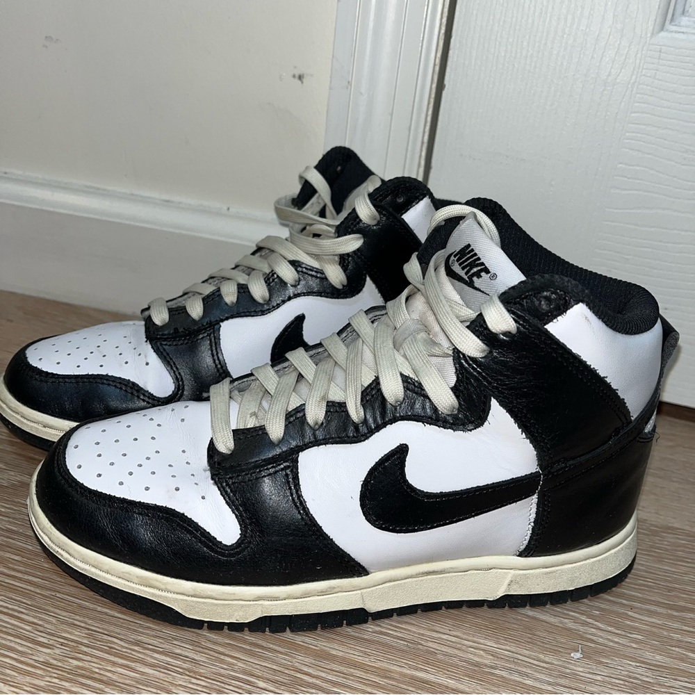 Nike Dunks in Black and White High-Top Sneakers (Men’s 5.6/ Women’s 7)